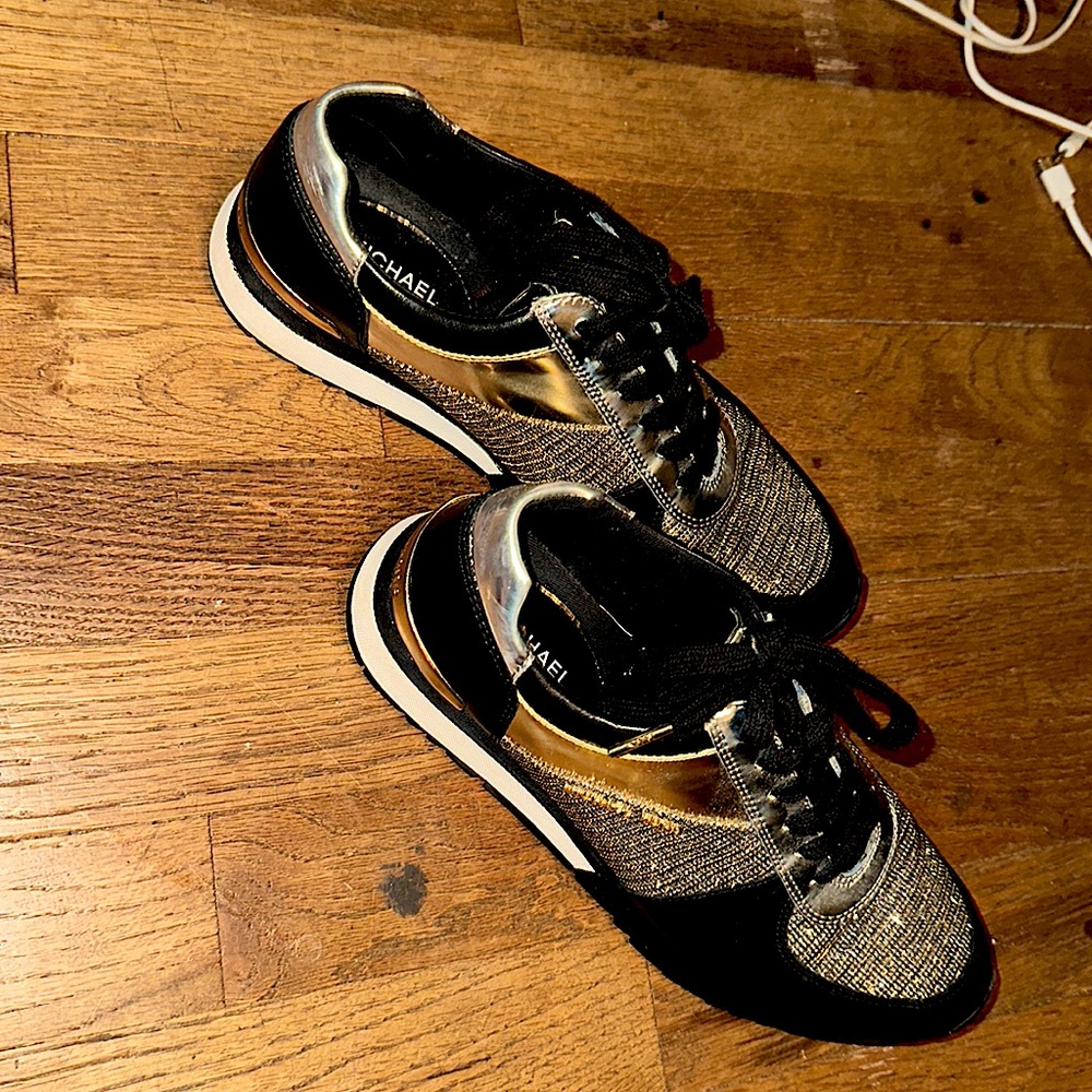 REAL Michael Kors leather black/silver/gold accent sneakers. Size US 7.5